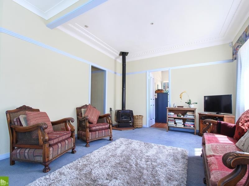 22 McArthur Parade, Mangerton NSW 2500