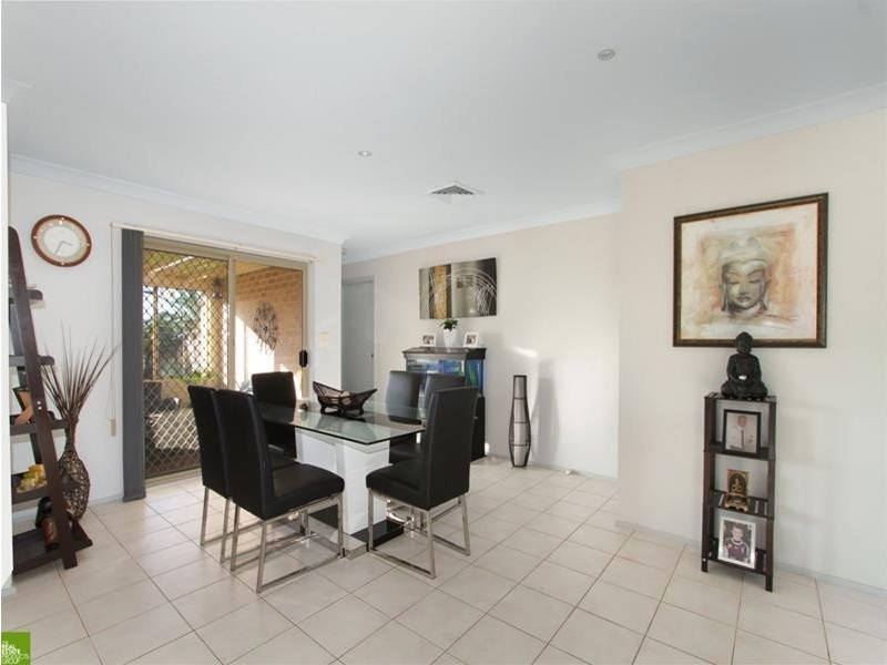 14 Ashburton Drive, Albion Park NSW 2527