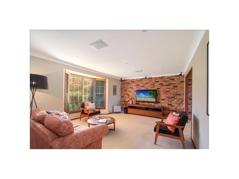 13 Nebo Drive, Figtree NSW 2525