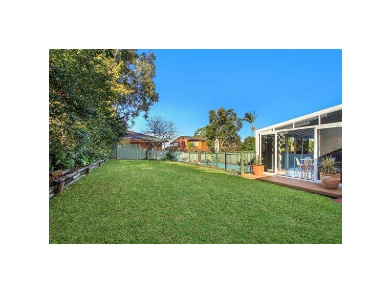 13 Nebo Drive, Figtree NSW 2525