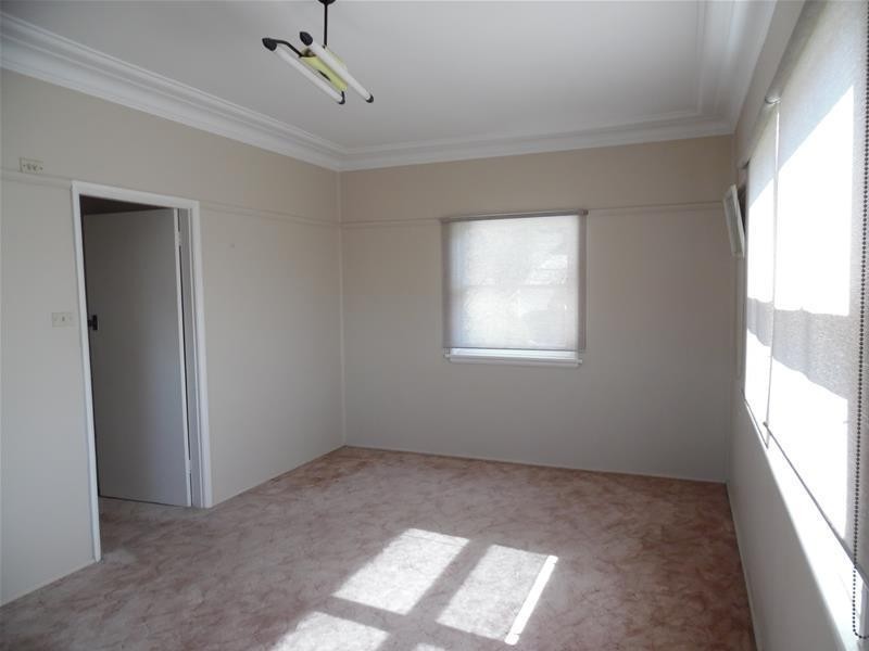 48 Heaslip Street, Coniston NSW 2500