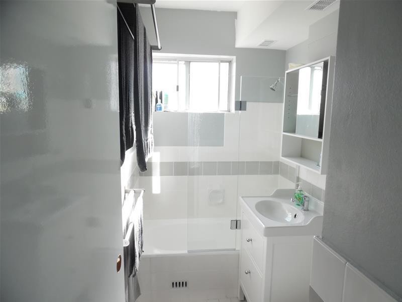 2/142 Gladstone Avenue, Wollongong NSW 2500