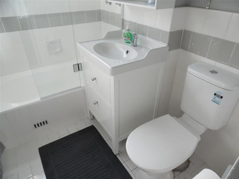 2/142 Gladstone Avenue, Wollongong NSW 2500