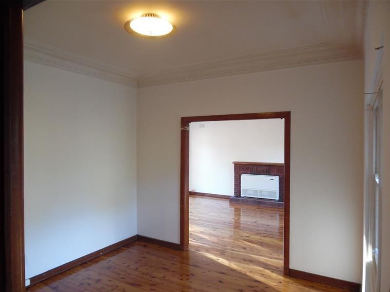 9 Byarong Avenue, Mangerton NSW 2500