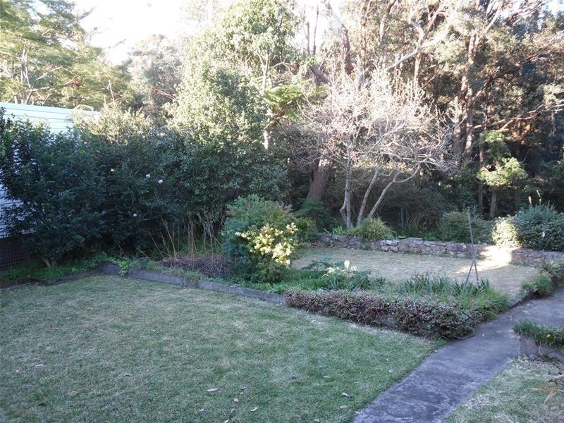 9 Byarong Avenue, Mangerton NSW 2500