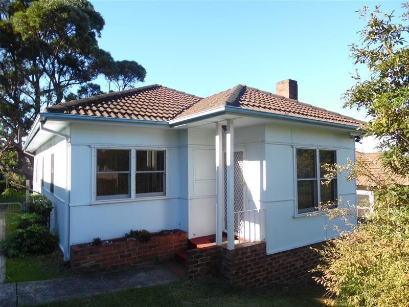 9 Hickman Street, Mount Saint Thomas NSW 2500