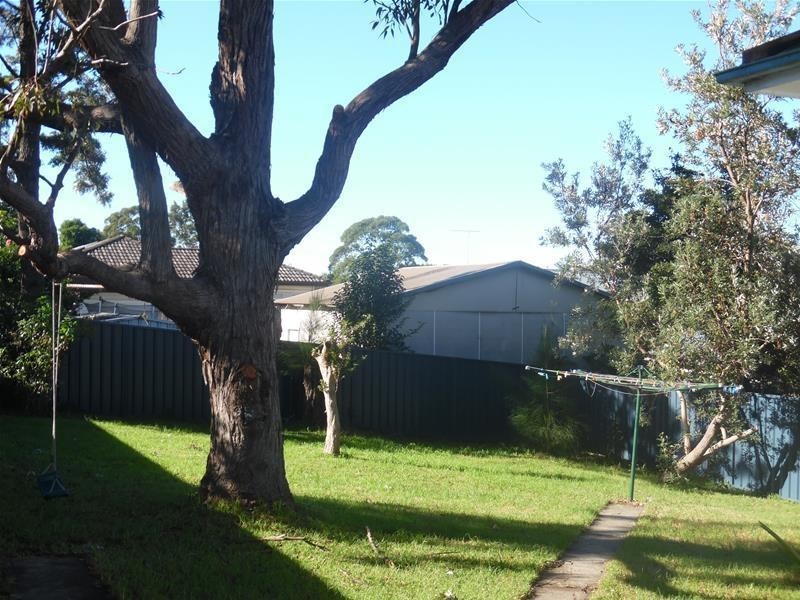 9 Hickman Street, Mount Saint Thomas NSW 2500