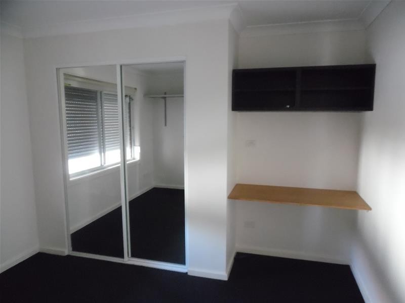 12a Hurt Parade, Unanderra NSW 2526