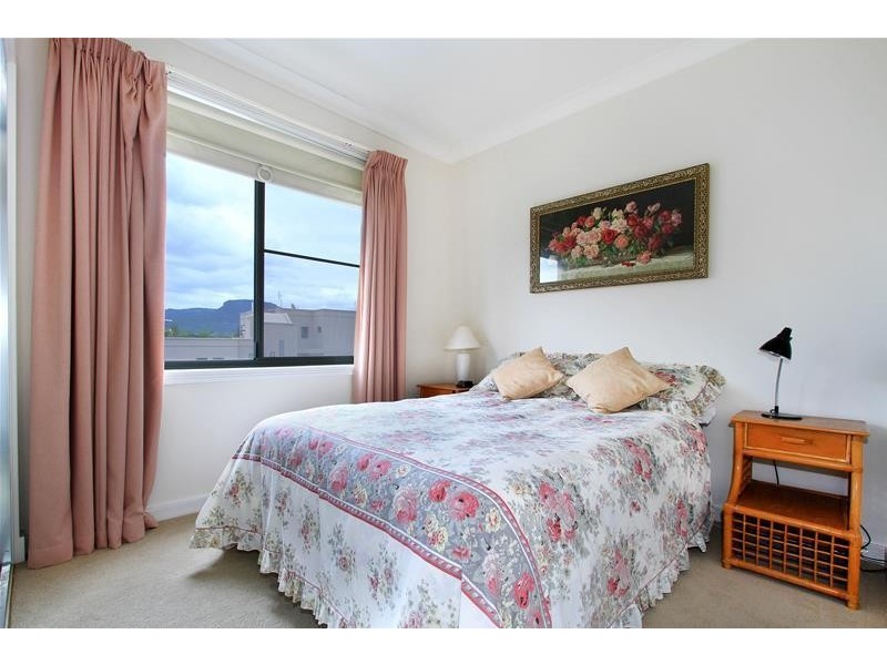 18/100 Corrimal Street, Wollongong NSW 2500