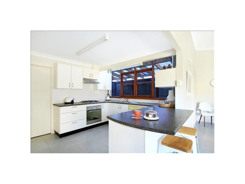 24 Baker Crescent, Figtree NSW 2525