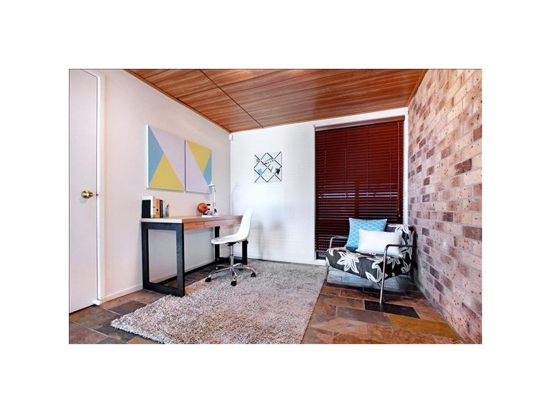 24 Baker Crescent, Figtree NSW 2525