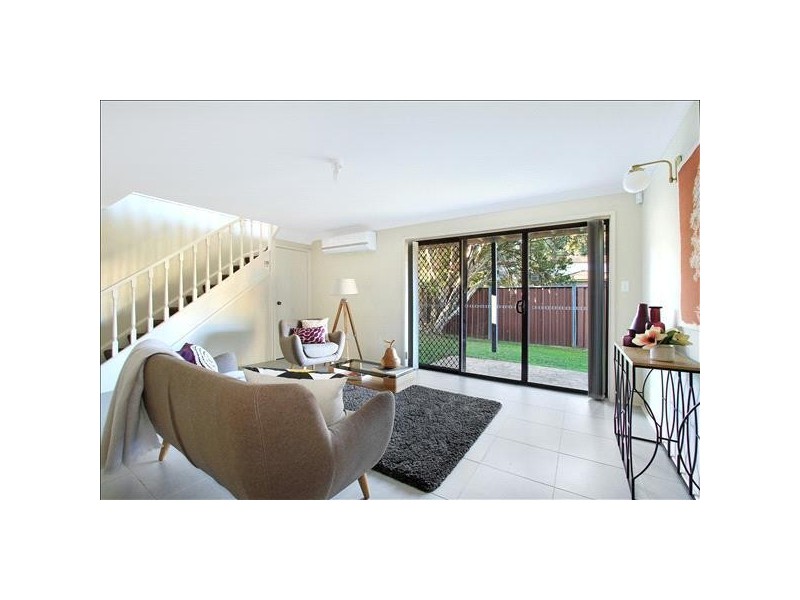 24 Baker Crescent, Figtree NSW 2525