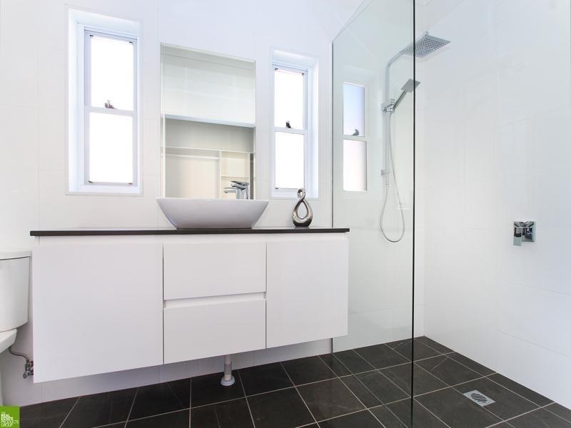 30  Abercrombie Street, West Wollongong NSW 2500