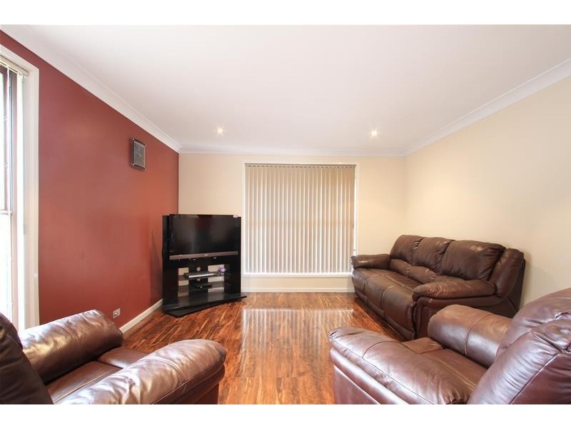 11 Newcombe Street, Berkeley NSW 2506