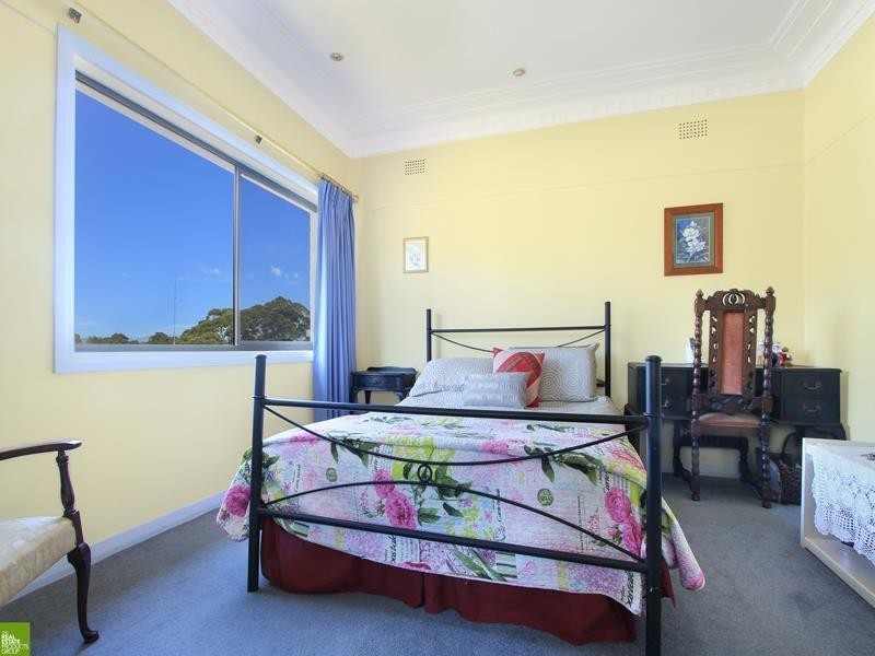 22 McArthur Parade, Mangerton NSW 2500