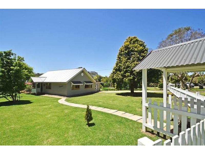 27 Yuulong Road, Tamborine Mountain QLD 4272