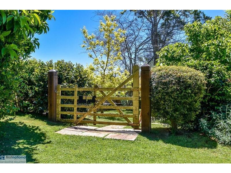 27 Yuulong Road, Tamborine Mountain QLD 4272