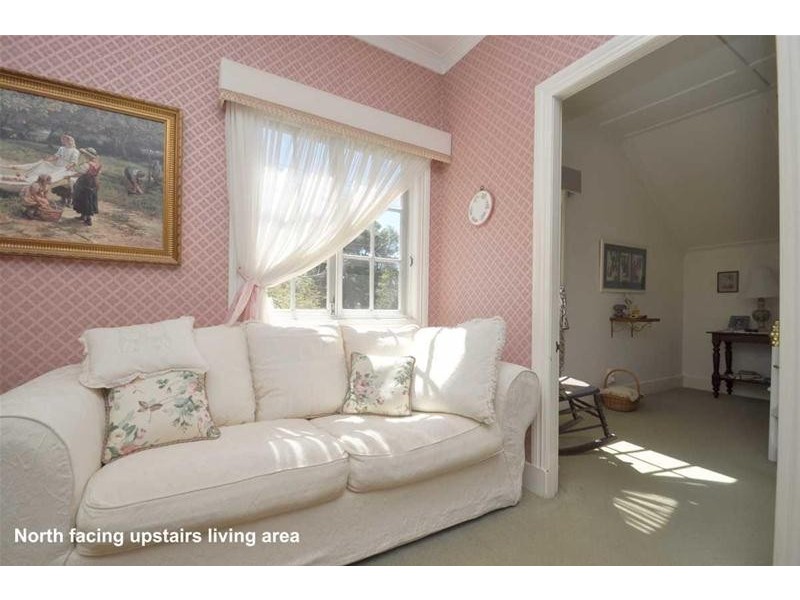 1 Cliff Way, Tamborine Mountain QLD 4272