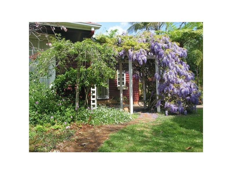 1 Cliff Way, Tamborine Mountain QLD 4272