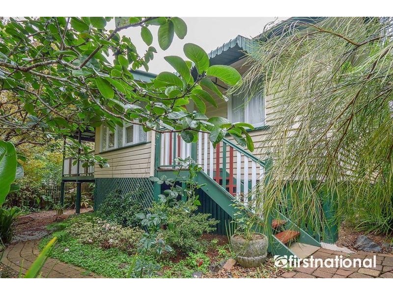 52 North Street, Tamborine Mountain QLD 4272