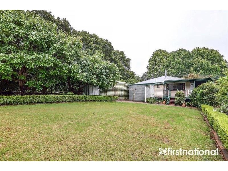 52 North Street, Tamborine Mountain QLD 4272
