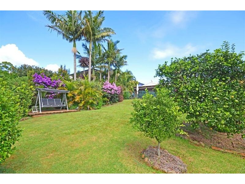 11 Lamington Parade, Tamborine Mountain QLD 4272