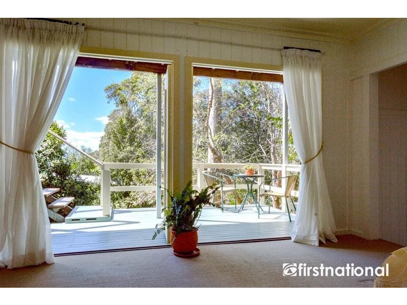 11 Orchis Drive, Tamborine Mountain QLD 4272