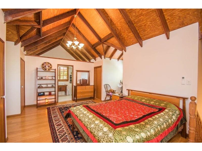 123 Contour Road, Tamborine Mountain QLD 4272