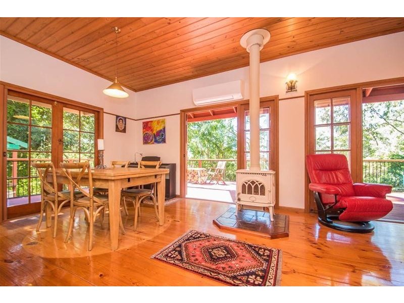 123 Contour Road, Tamborine Mountain QLD 4272