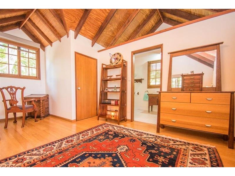 123 Contour Road, Tamborine Mountain QLD 4272