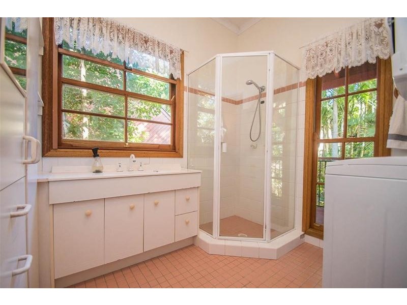 123 Contour Road, Tamborine Mountain QLD 4272