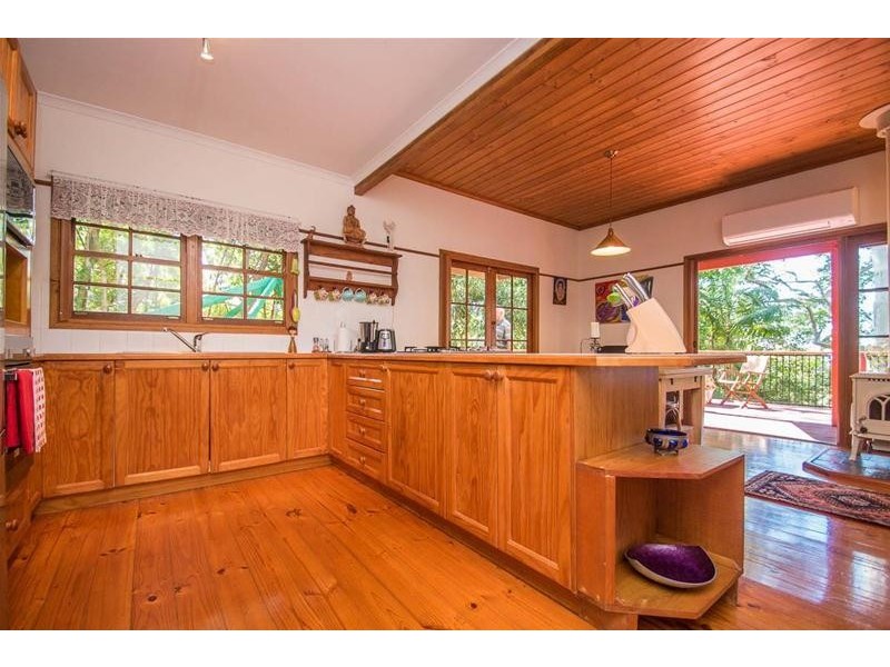123 Contour Road, Tamborine Mountain QLD 4272