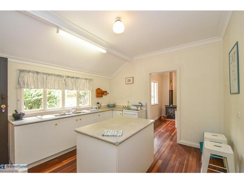 80 Benowa Street, Tamborine Mountain QLD 4272