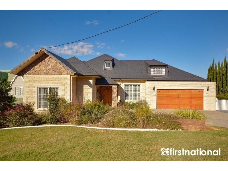 22 Paradise Drive, Tamborine Mountain QLD 4272