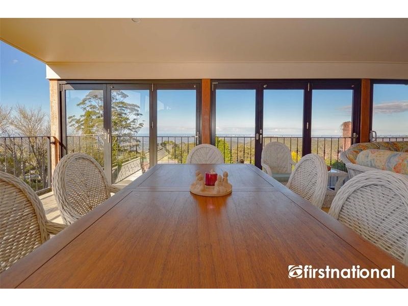 22 Paradise Drive, Tamborine Mountain QLD 4272