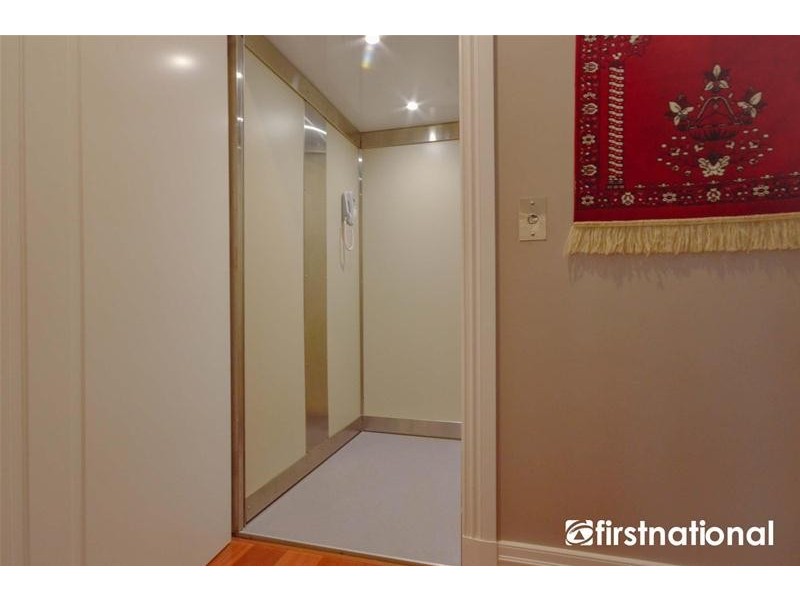 22 Paradise Drive, Tamborine Mountain QLD 4272