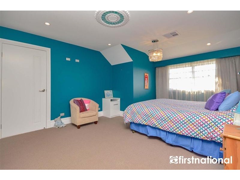 22 Paradise Drive, Tamborine Mountain QLD 4272