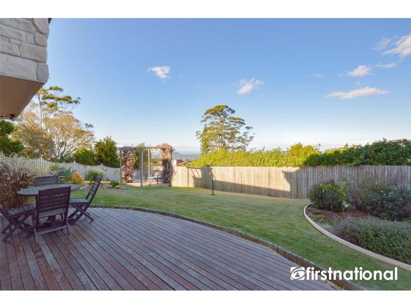 22 Paradise Drive, Tamborine Mountain QLD 4272