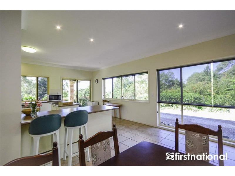 2 Ambon Court, Tamborine Mountain QLD 4272