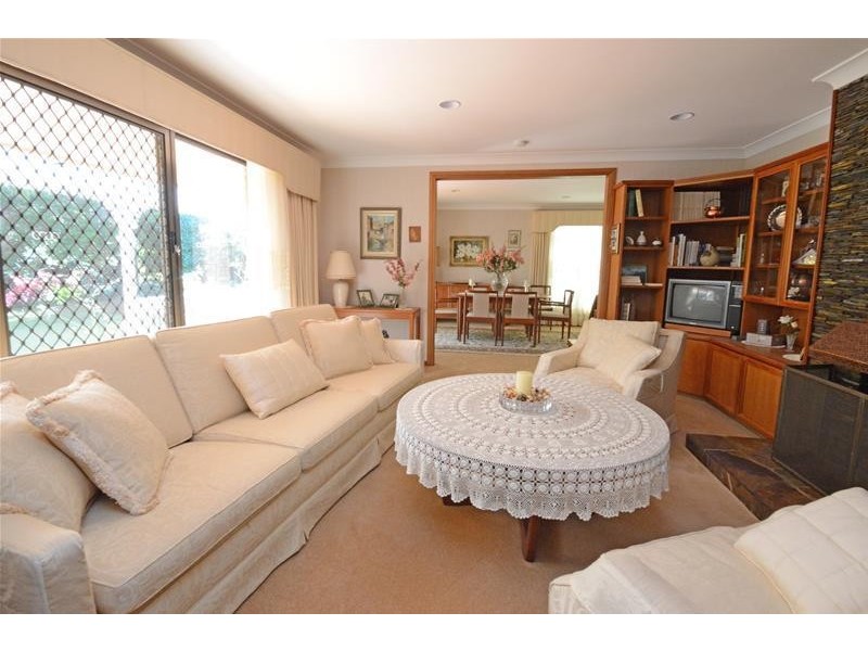 20 White Road, Tamborine Mountain QLD 4272