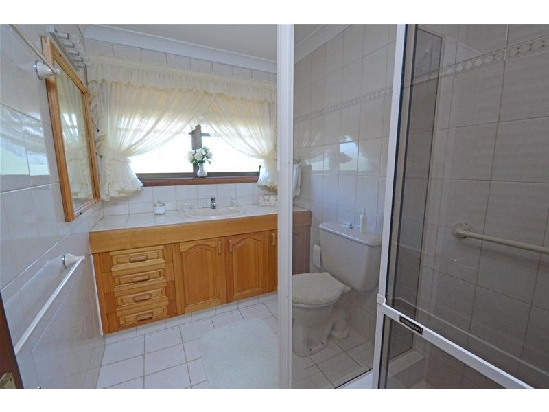 20 White Road, Tamborine Mountain QLD 4272