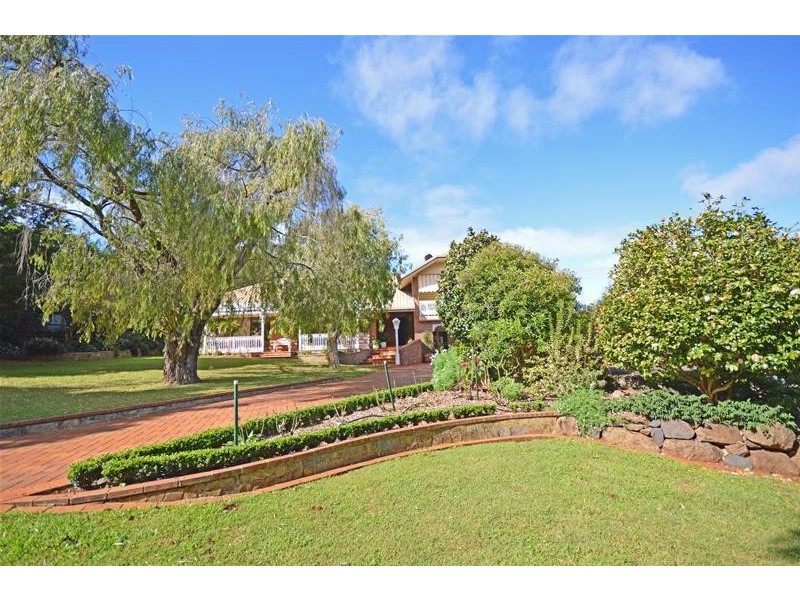 20 White Road, Tamborine Mountain QLD 4272