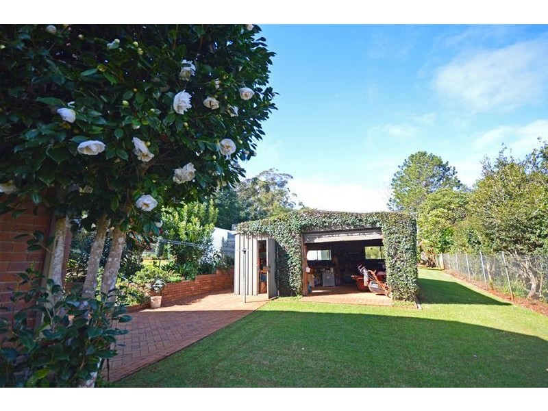 20 White Road, Tamborine Mountain QLD 4272