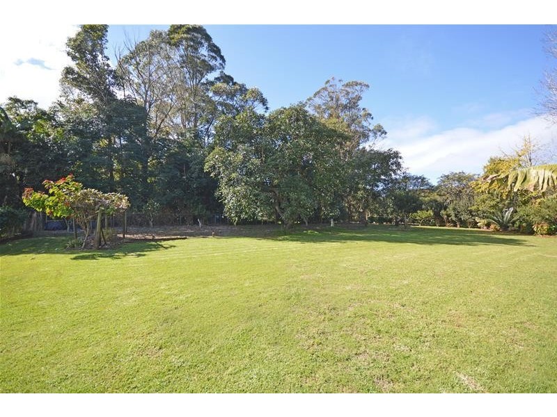 20 White Road, Tamborine Mountain QLD 4272