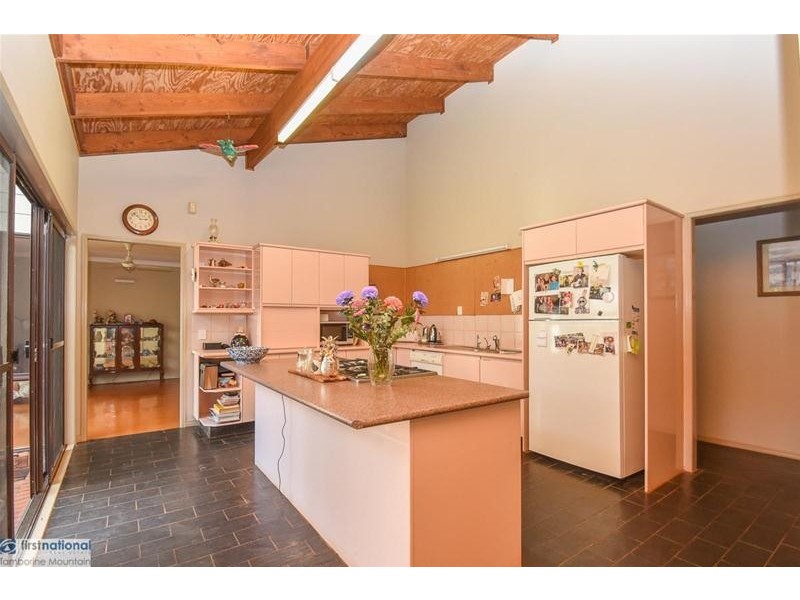 2 Arenga Drive, Tamborine Mountain QLD 4272