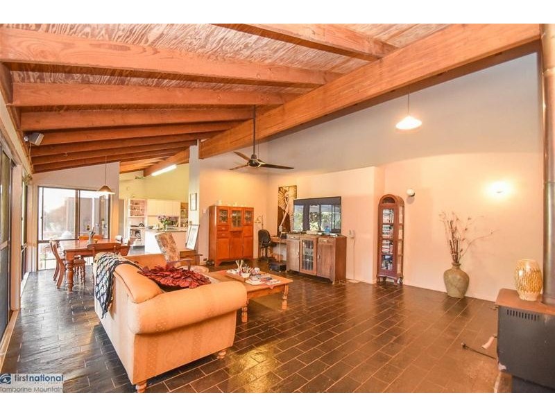 2 Arenga Drive, Tamborine Mountain QLD 4272