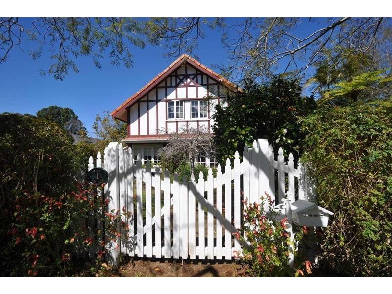 1 Cliff Way, Tamborine Mountain QLD 4272