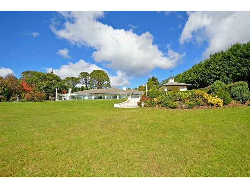 125  Eagle Heights Road, Tamborine Mountain QLD 4272