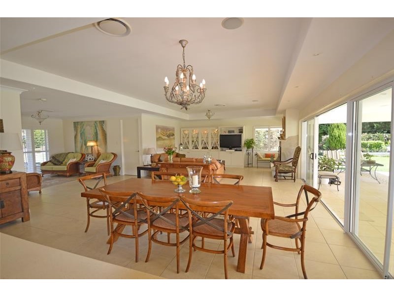 125  Eagle Heights Road, Tamborine Mountain QLD 4272