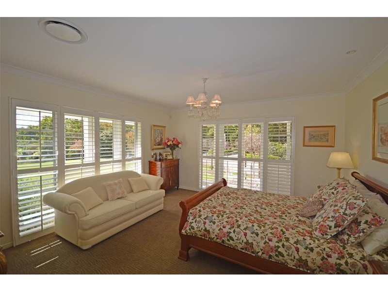 125  Eagle Heights Road, Tamborine Mountain QLD 4272